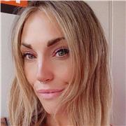 A todos tipos de personas que están interesados en aprender esa maravillosa lengua